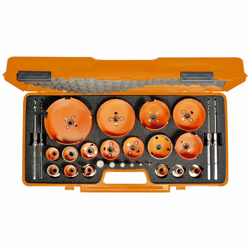 Small plastic box for holesaws
